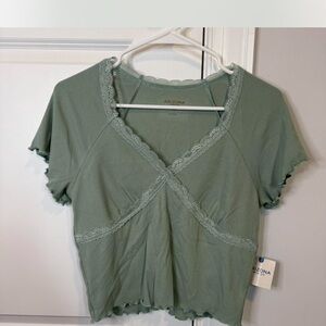 Arizona Jean Company Women's Sage Lace Trim Tee